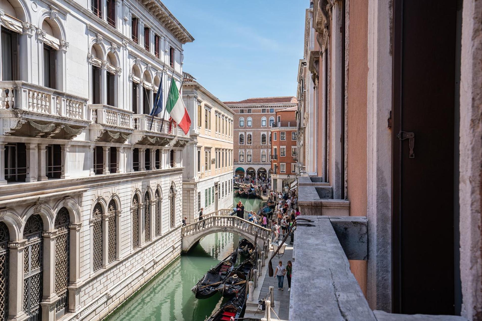 Residenza San Marco " La Padrona" Hotel Venice Luaran gambar
